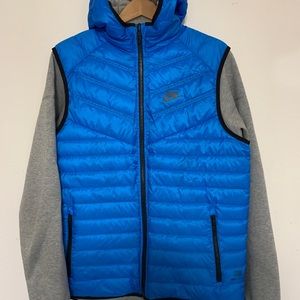 Nike Tech Fleece Aeroloft Windrunner Men’s Medium